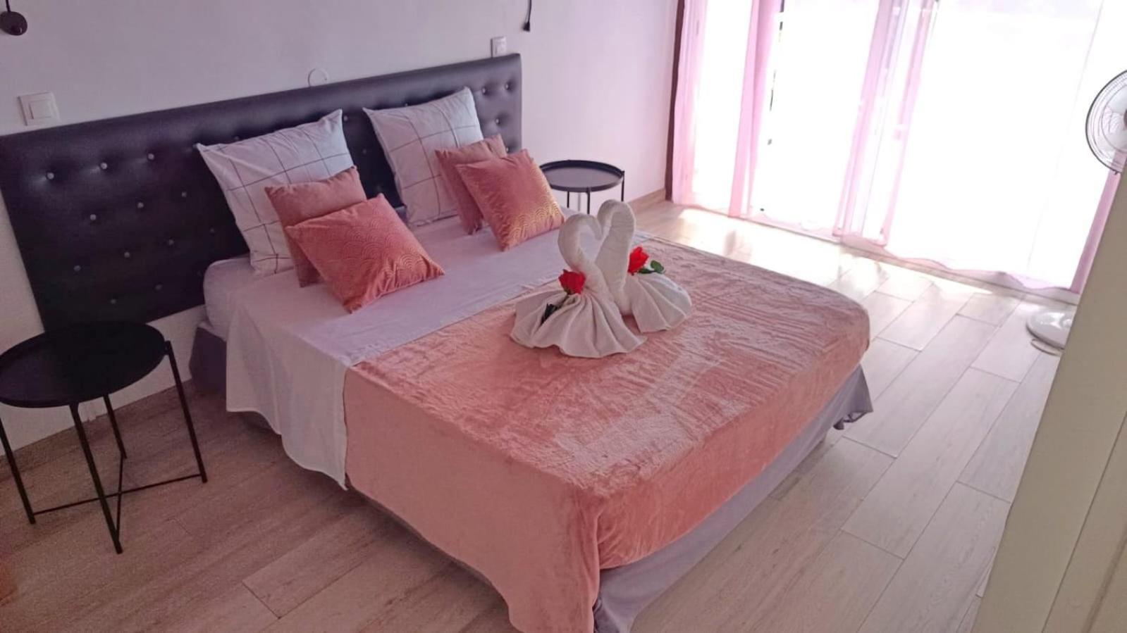 Duplex Rose Porcelaine - Vue Mer- Malendure Bouillante Exterior foto